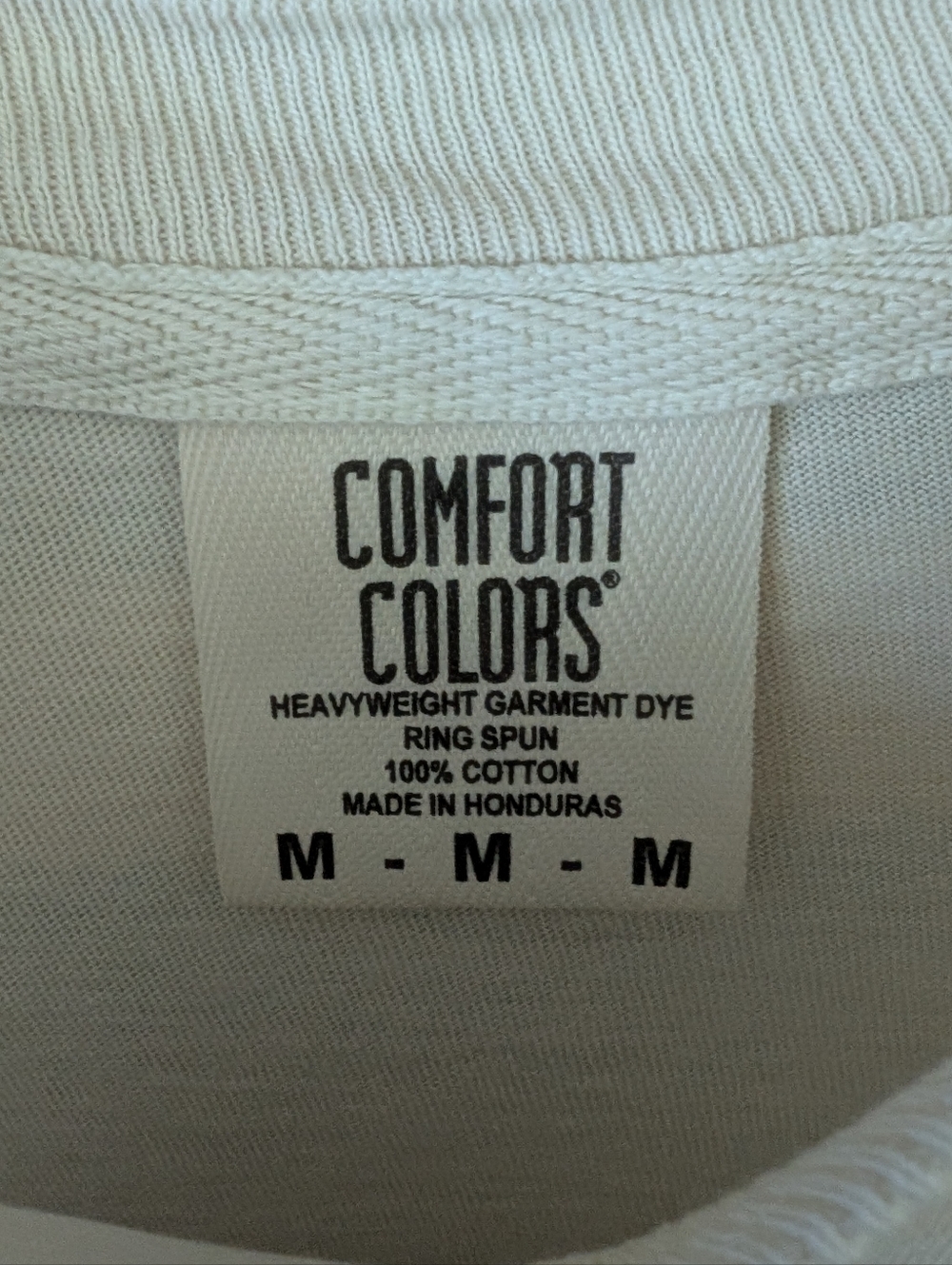 Pink Lily Comfort Colors Cream Crewneck Tee with Howdy And Boots Graphic Size M - Picture 4 of 4